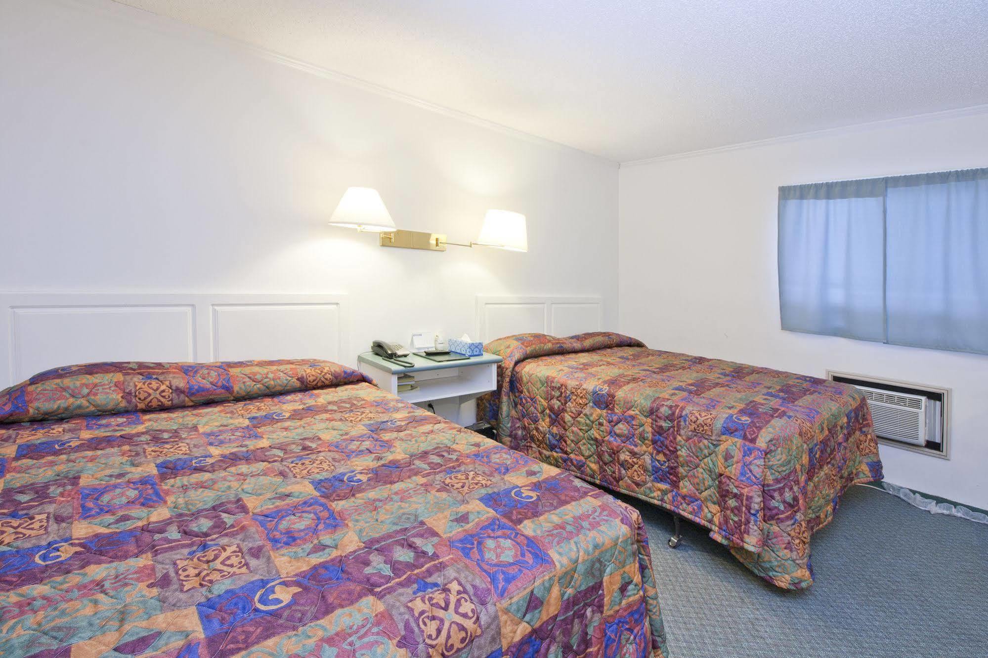 Springs Motor Inn Wainwright Ngoại thất bức ảnh