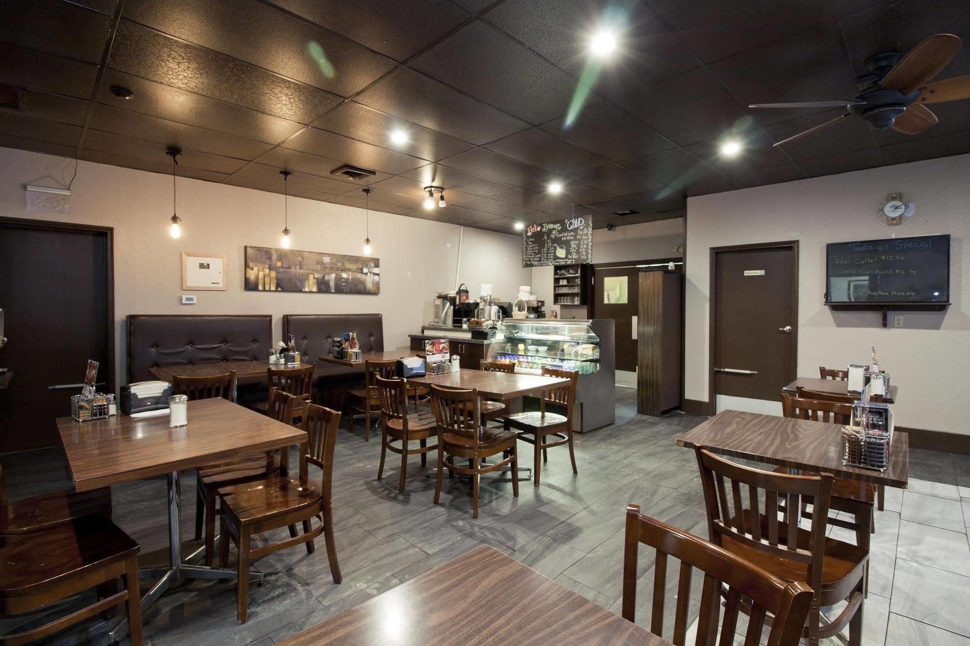 Springs Motor Inn Wainwright Ngoại thất bức ảnh